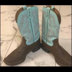 Women’s Justin boots